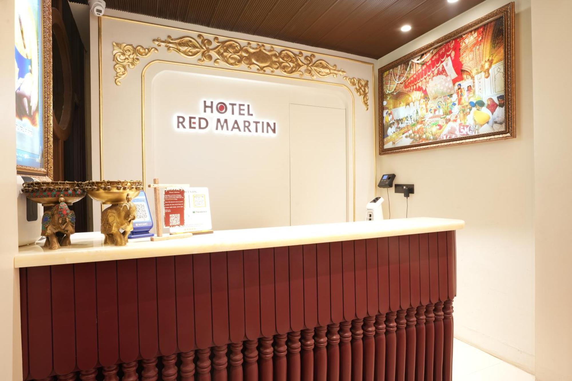 Stamps Red Martin By Eight Continents - 70 Steps From Golden Temple Hotel Amritsar Buitenkant foto